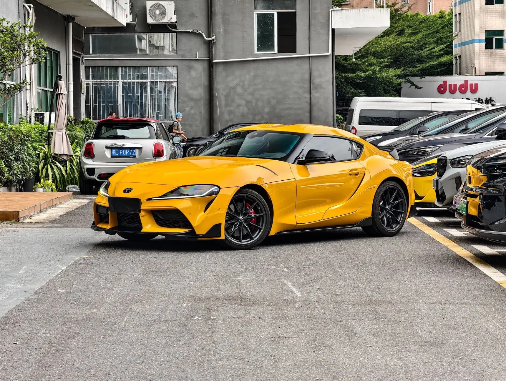 Автомобили из Японии